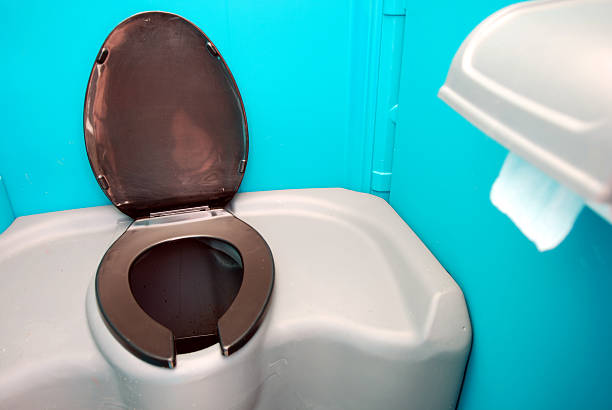 Best Construction site porta potty rental  in Bellevue, MI